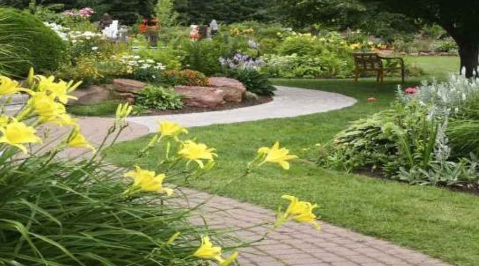 Chirag-Cascade-Amenities-garden-area